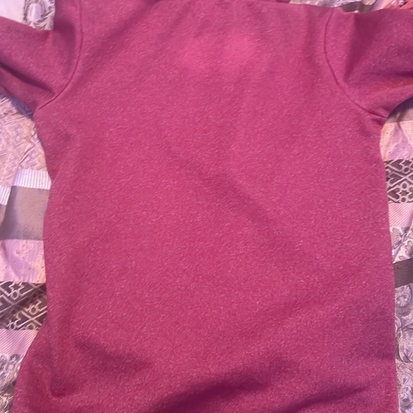 A pink plain and simple hoodie! Nothing special - Picture 2 of 2